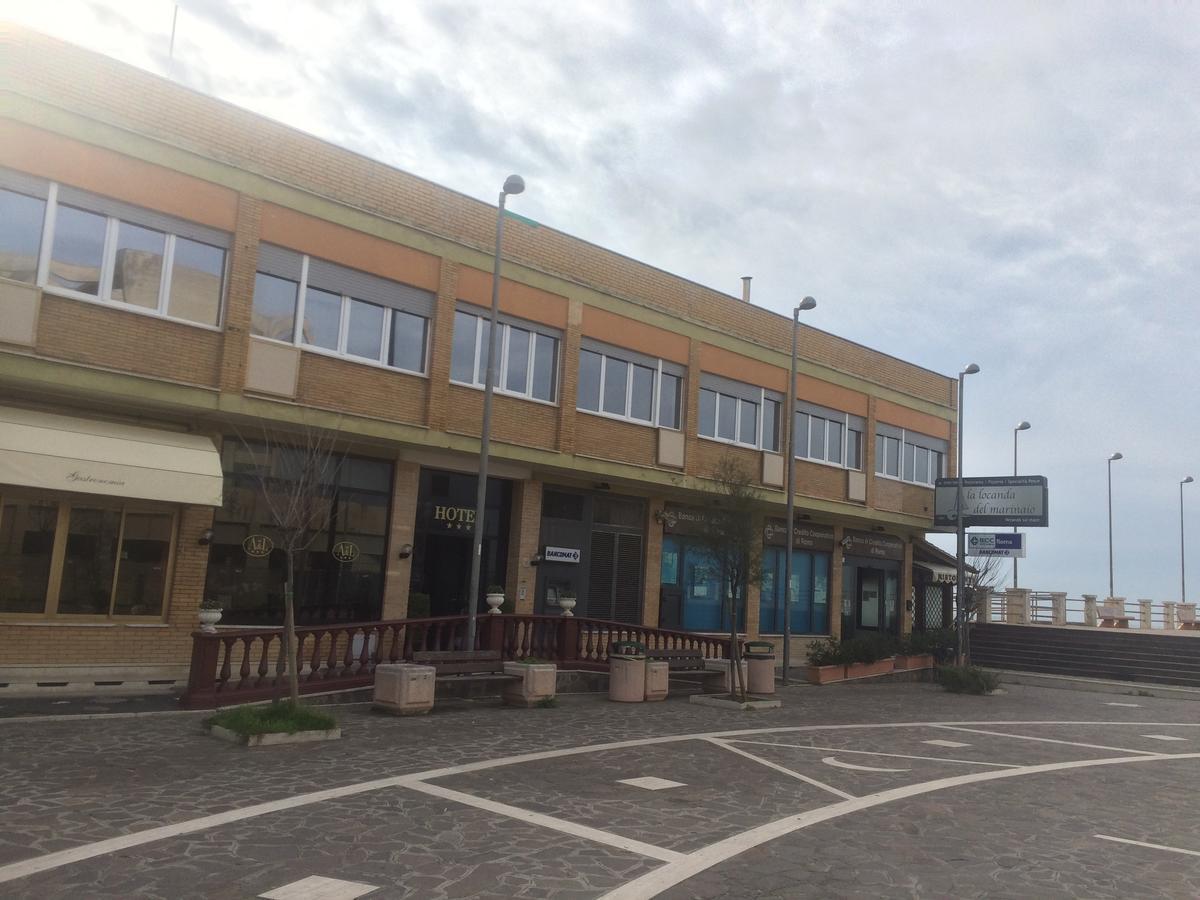 Alex & Lorenz Hotel Торваяника Экстерьер фото